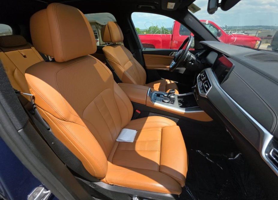 2019 BMW X5 50i
