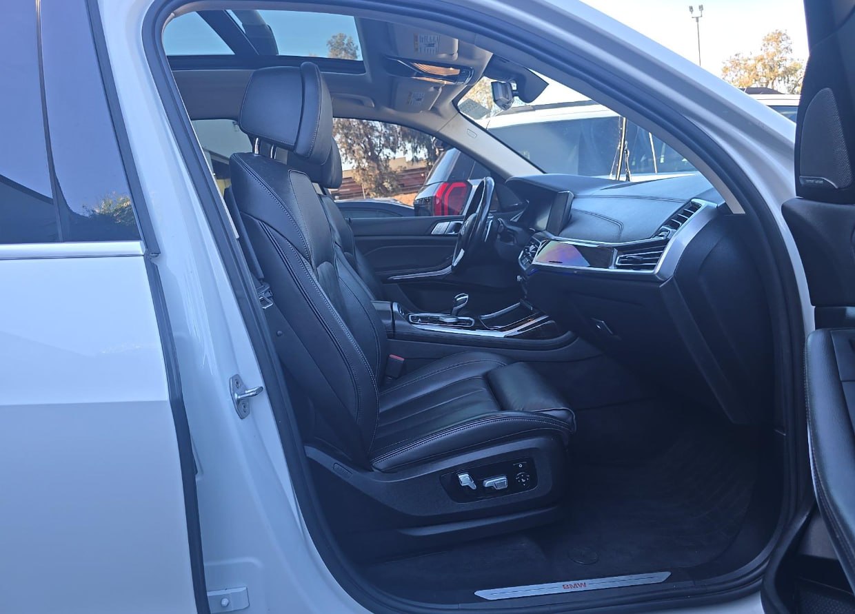2020 BMW X7 40i
