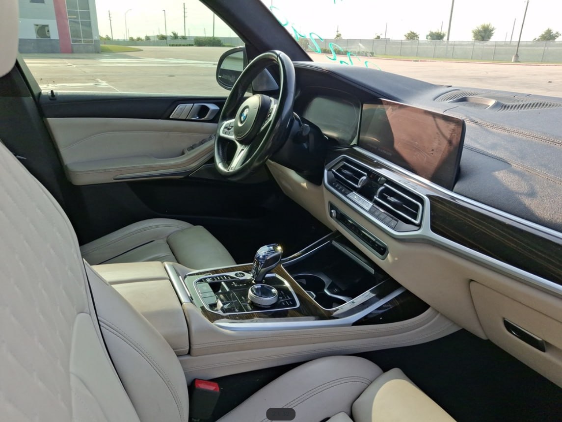 2020 BMW X7 40i