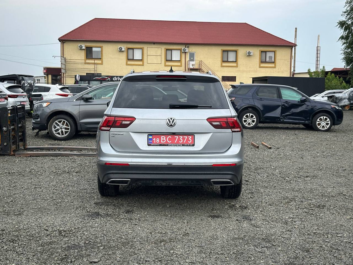 2021 VOLKSWAGEN TIGUAN SE