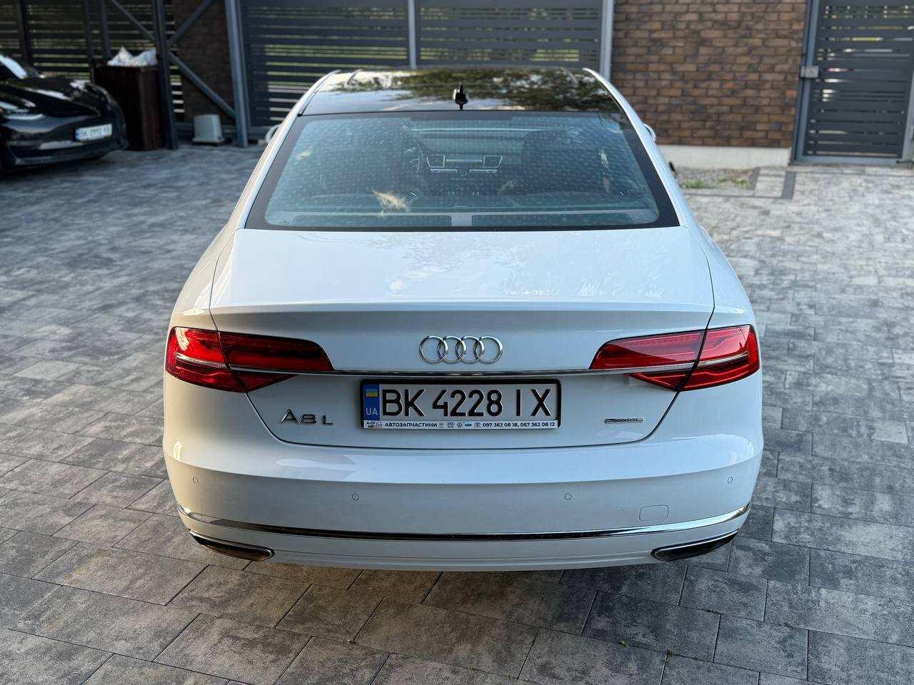 2015 AUDI A8 LONG