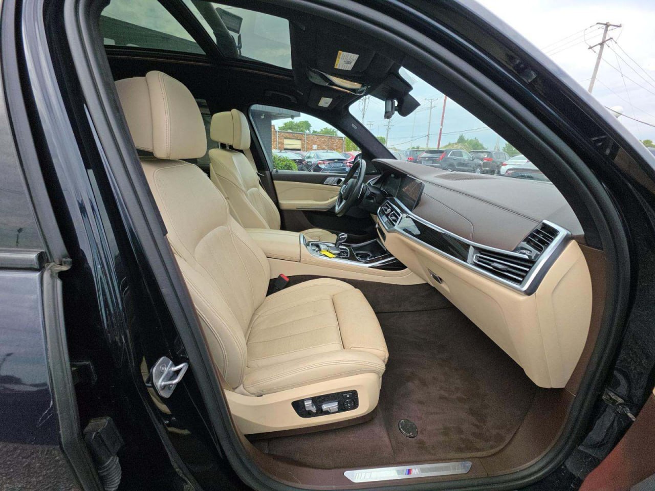 2019 BMW X7 40i M-SPORT