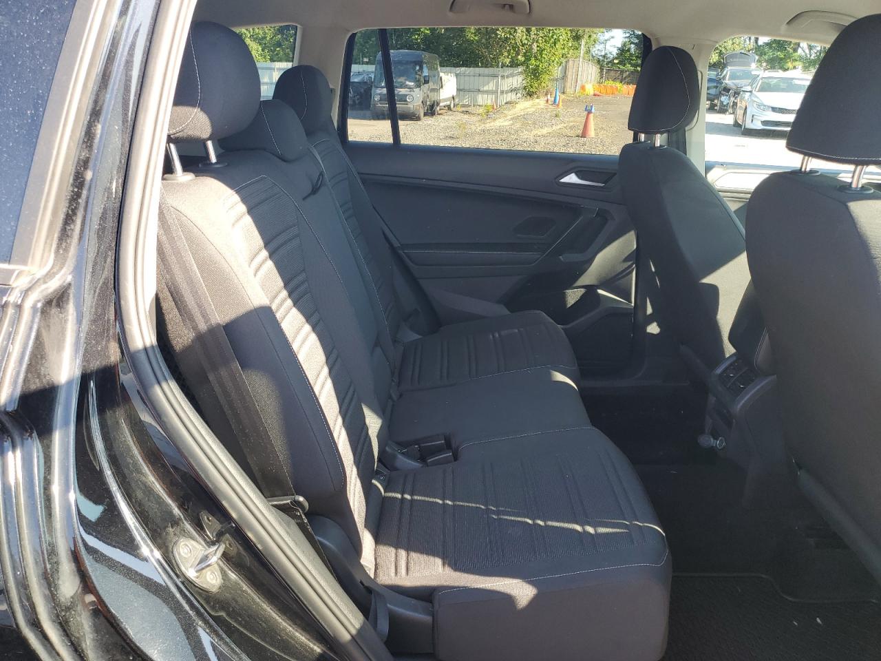 VOLKSWAGEN TIGUAN S