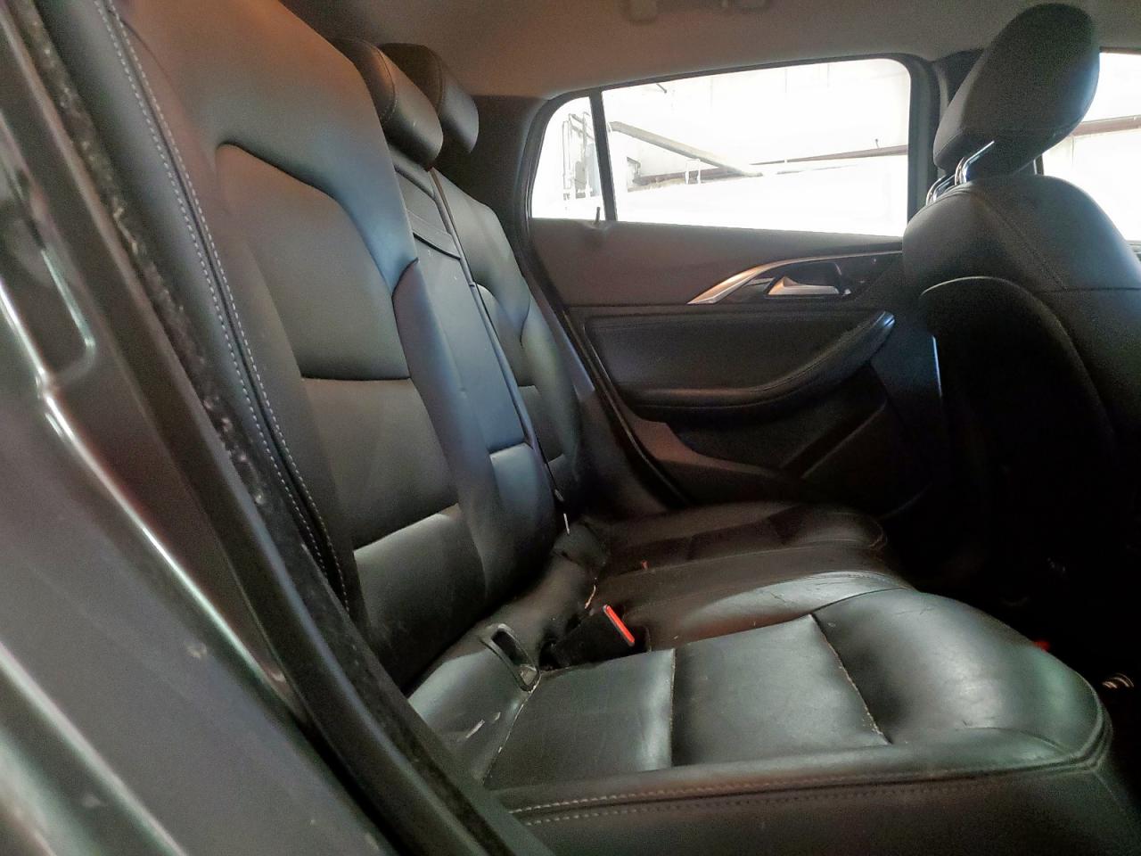 INFINITI QX30 LUXURY