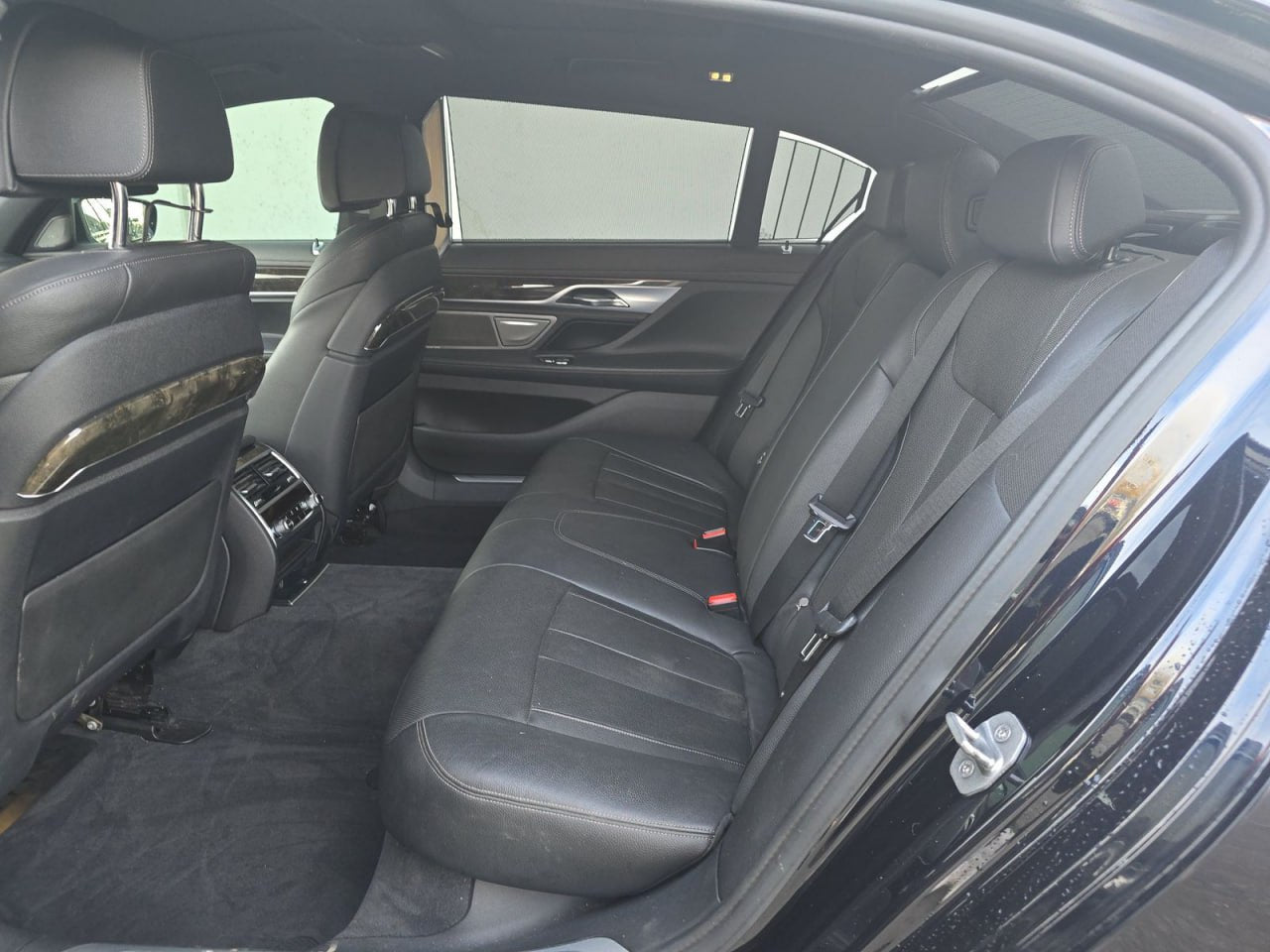 2016 BMW G12 740i M-SPORT