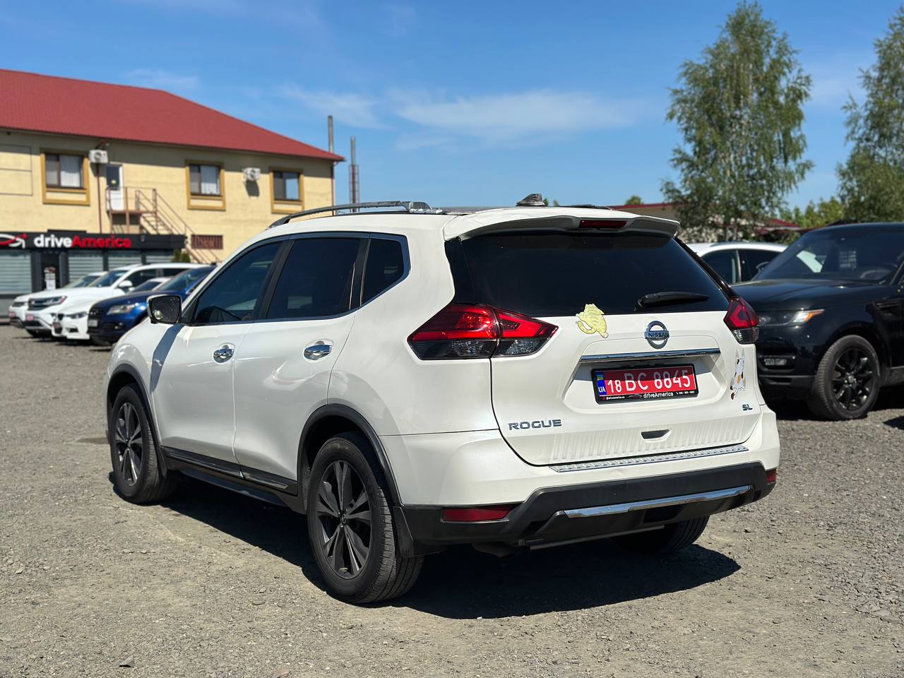 2017 NISSAN ROGUE SL