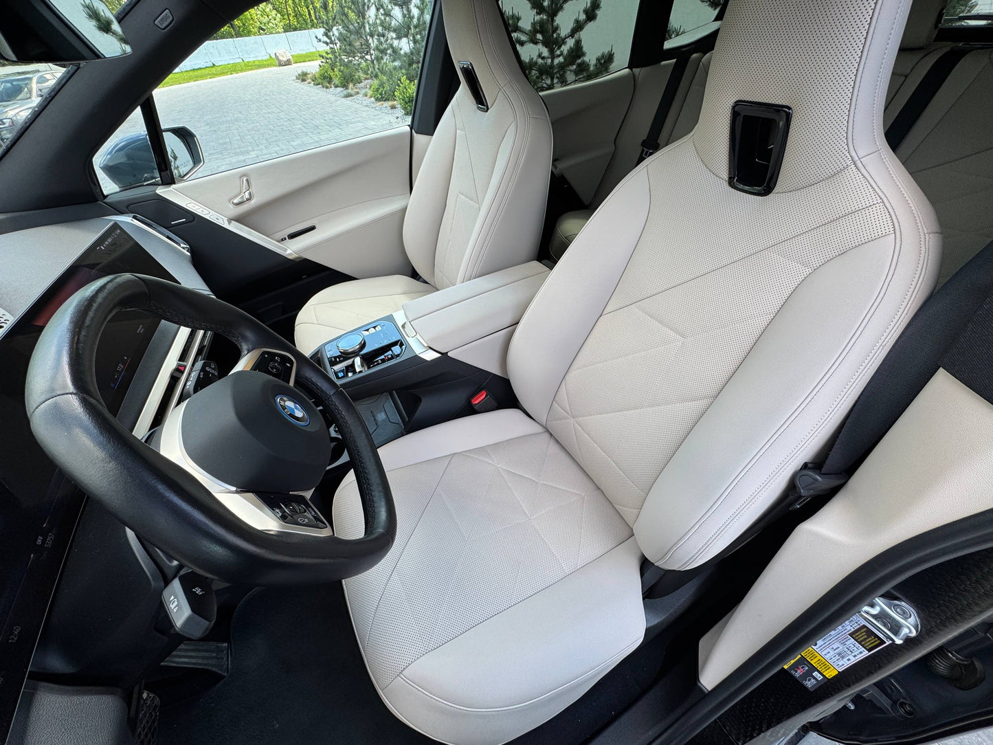 2022 BMW iX xDrive50
