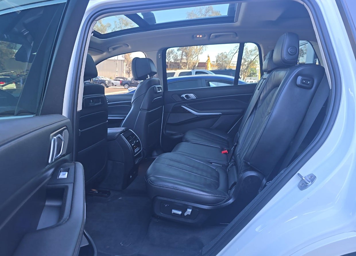 2020 BMW X7 40i