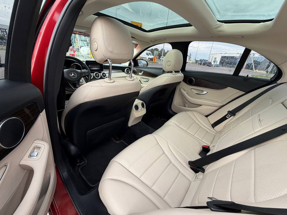 MERCEDES-BENZ C 300