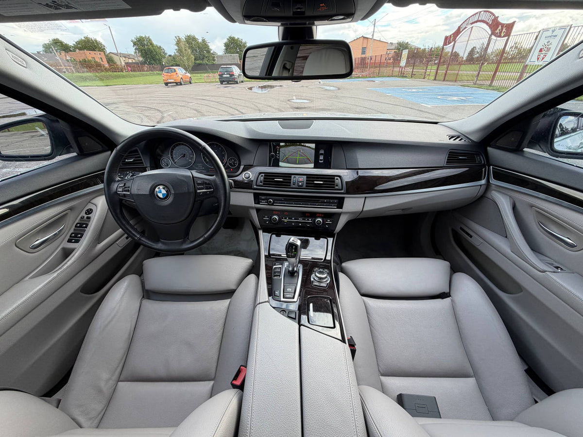 2011 BMW 5