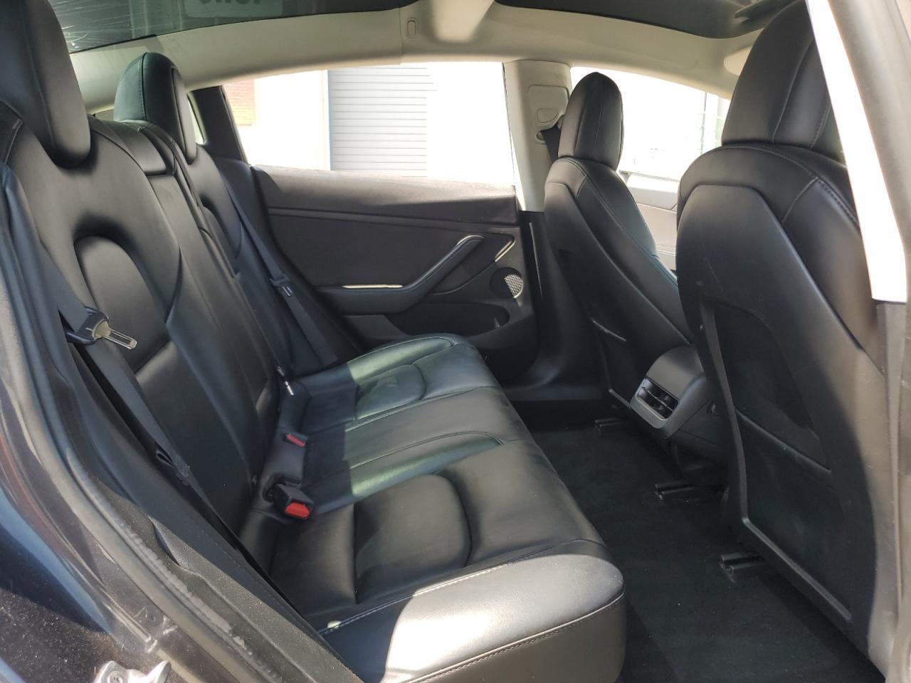 TESLA MODEL 3 LR AWD