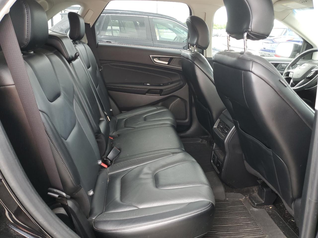 FORD EDGE TITANIUM