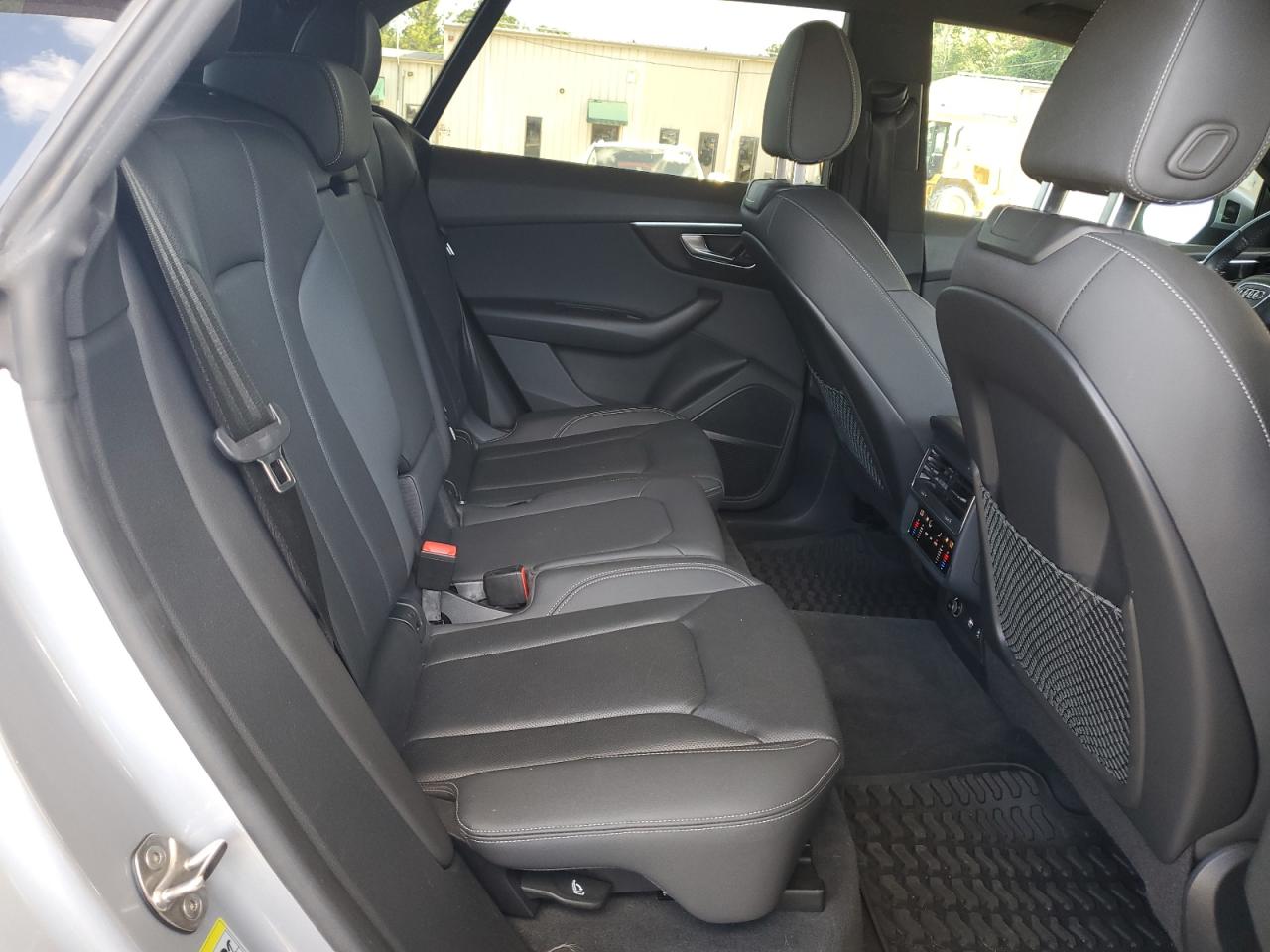 AUDI Q8 PREMIUM PLUS S-LINE