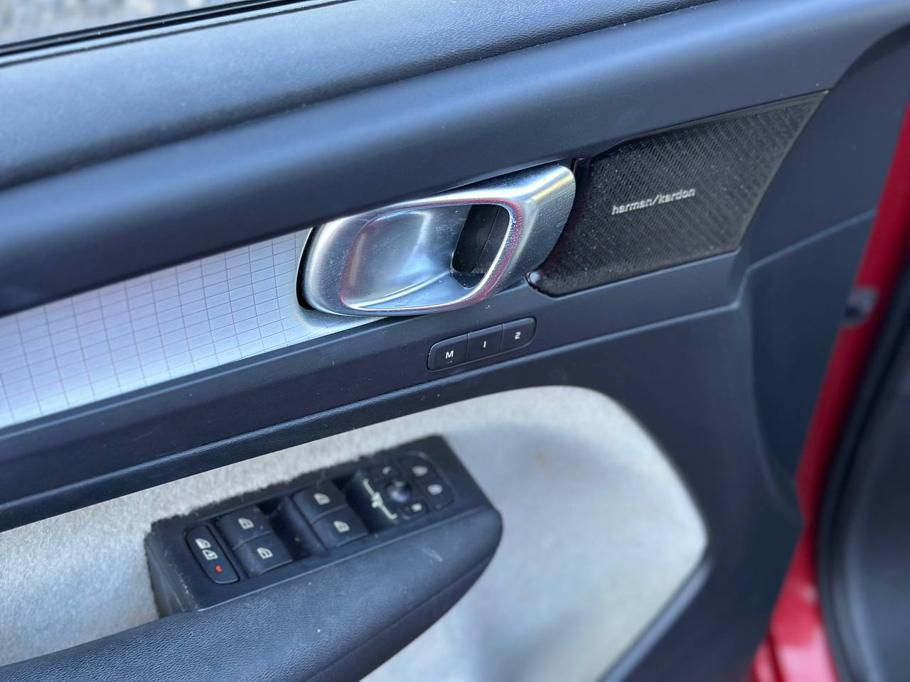 VOLVO XC40 T5 MOMENTUM