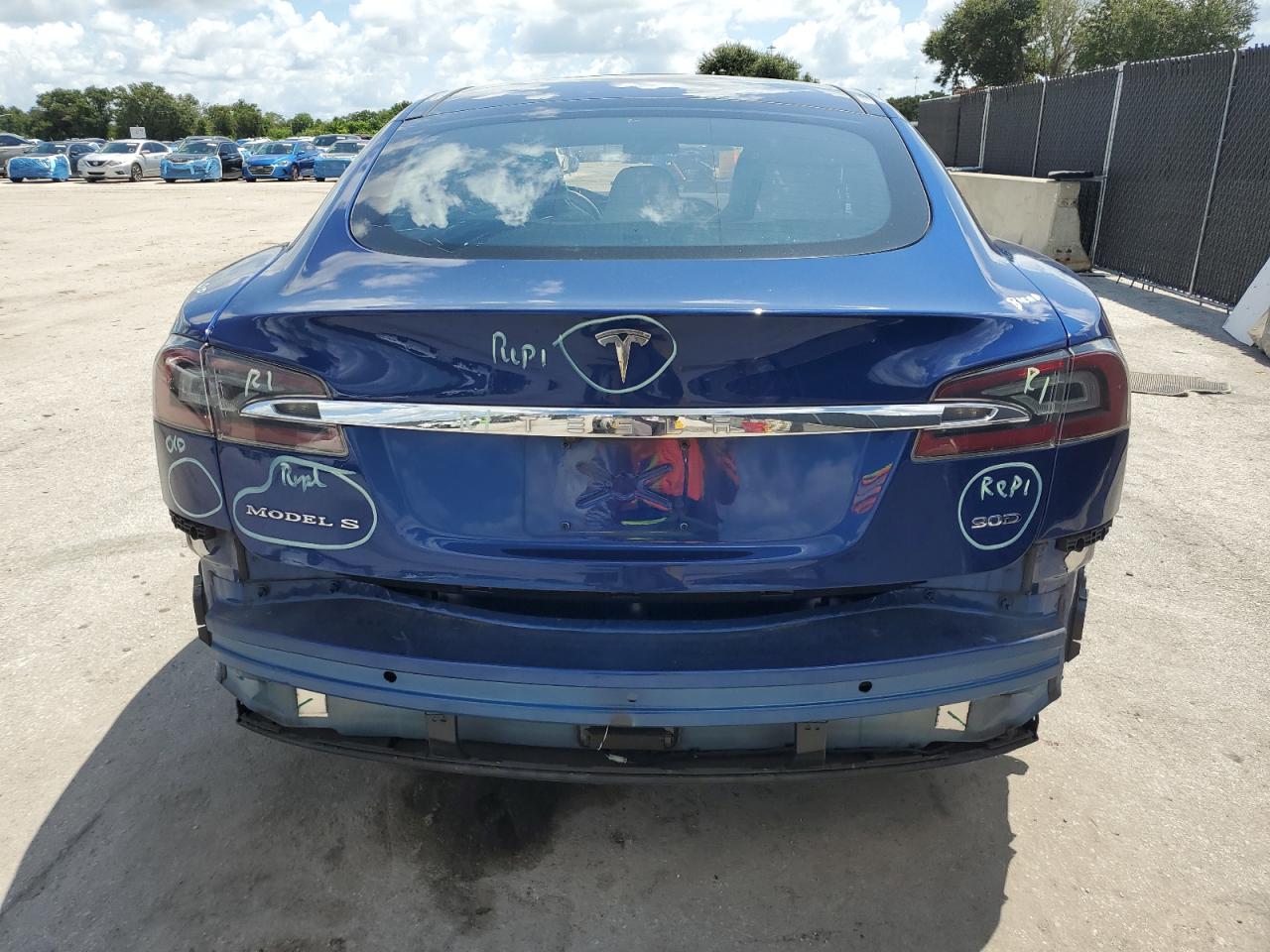 TESLA MODEL S 90D