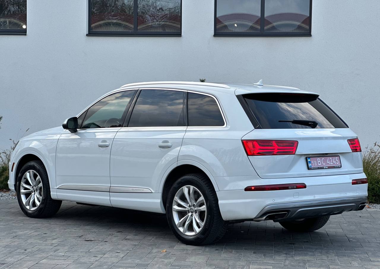AUDI Q7 PREMIUM PLUS