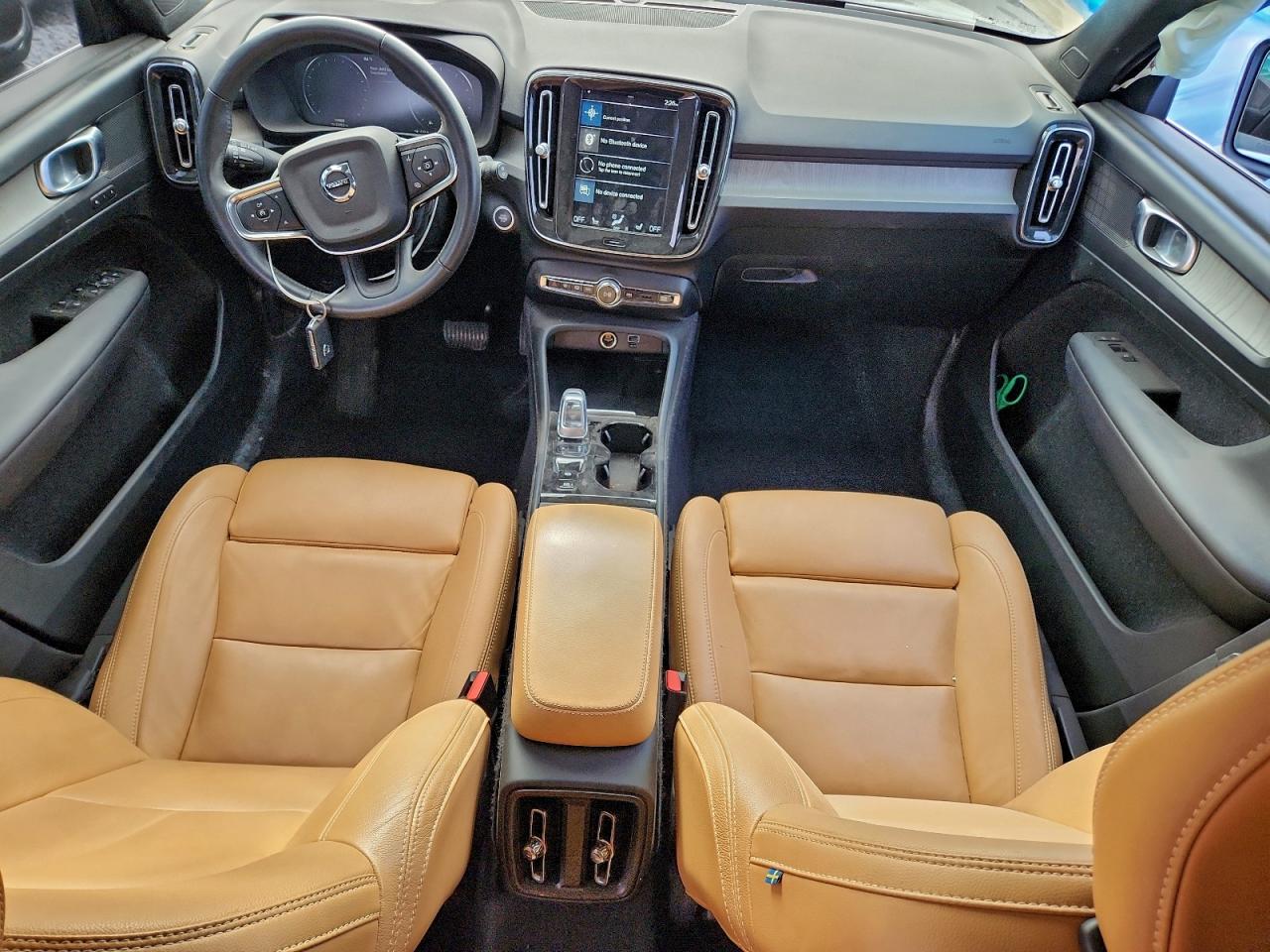 2021 VOLVO XC40 T4 INSCRIPTION