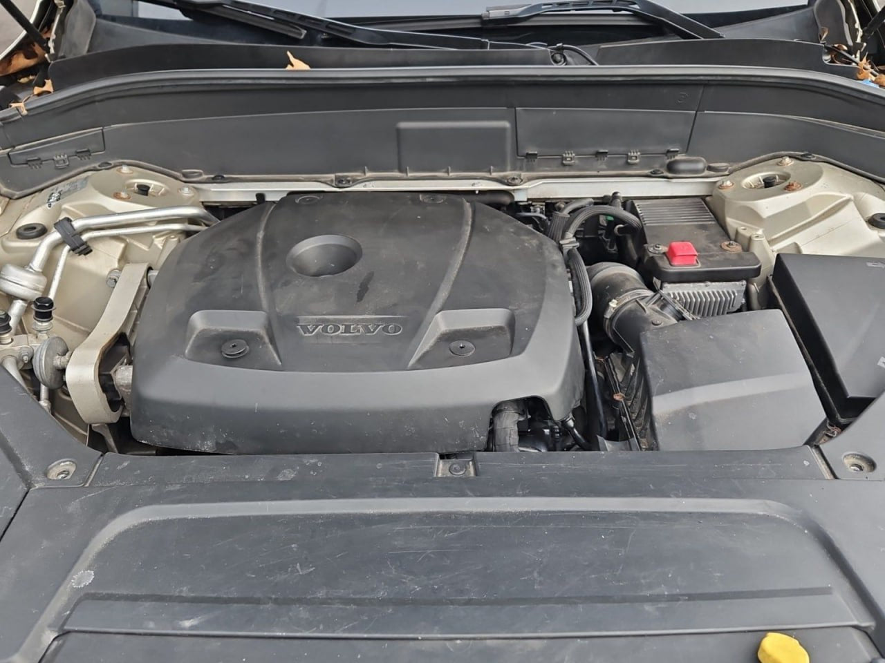 2016 VOLVO XC90 T5 AWD