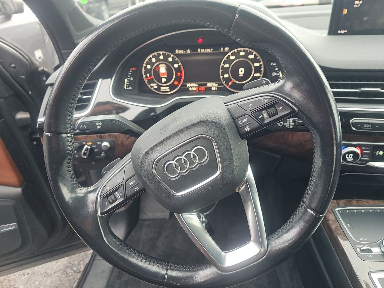 2017 AUDI Q7 PRESTIGE