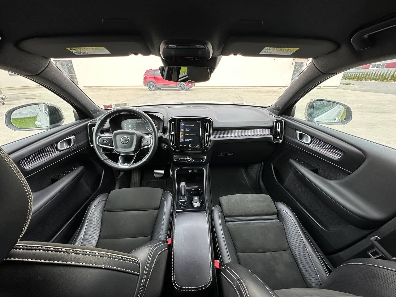 2019 VOLVO XC40 T5 R-DESIGN