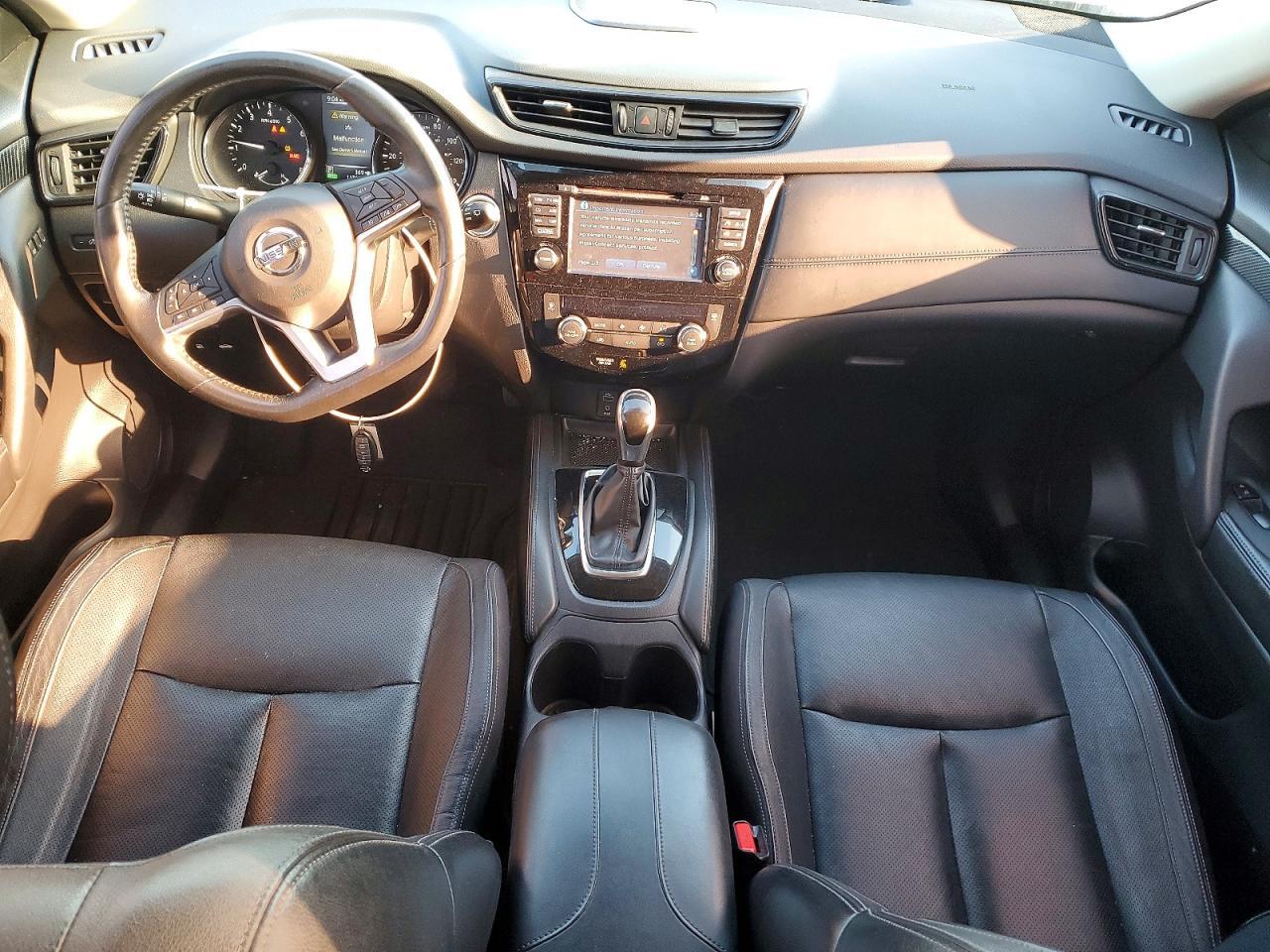 2017 NISSAN ROGUE SL