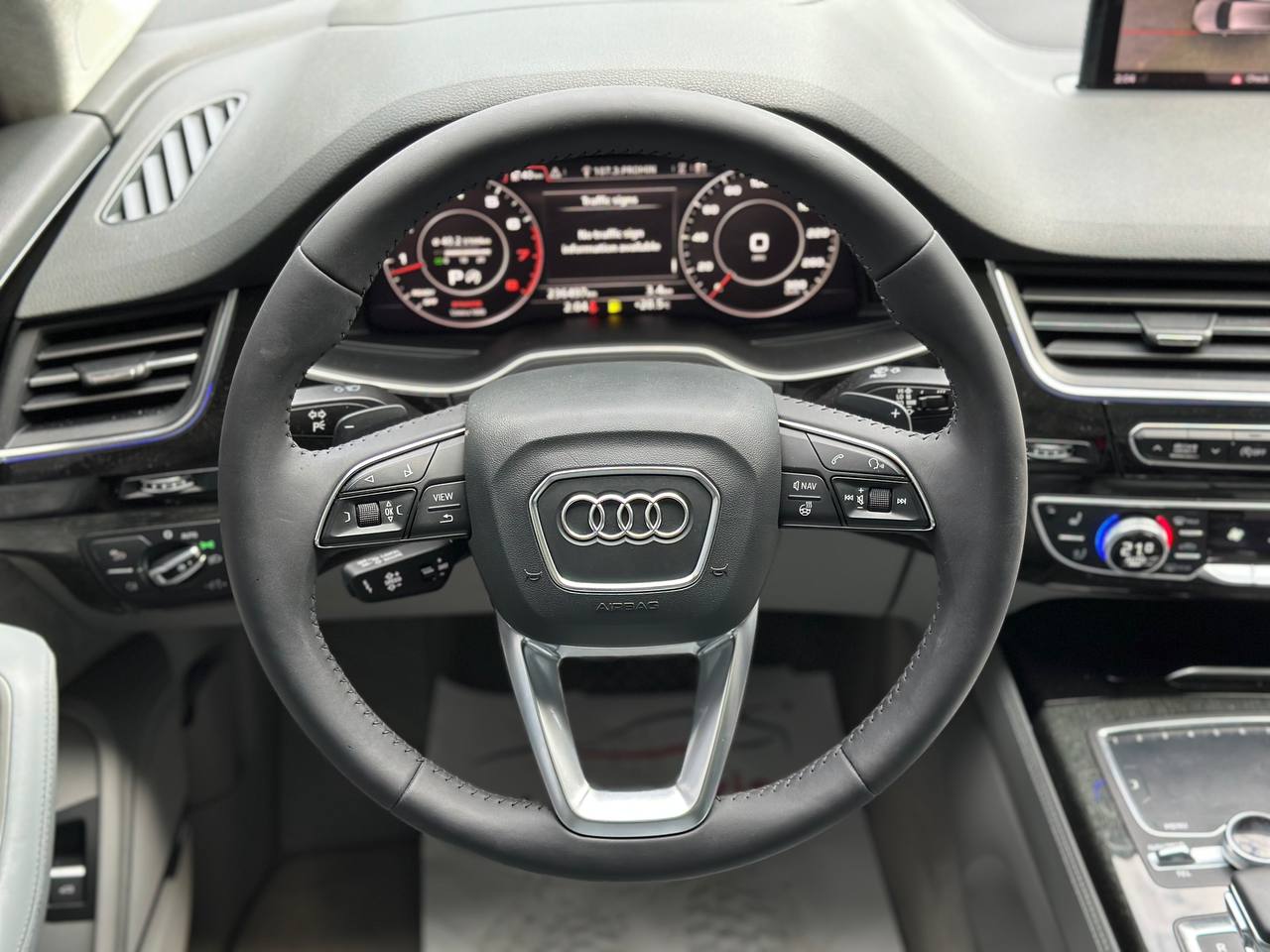 2017 AUDI Q7 PRESTIGE