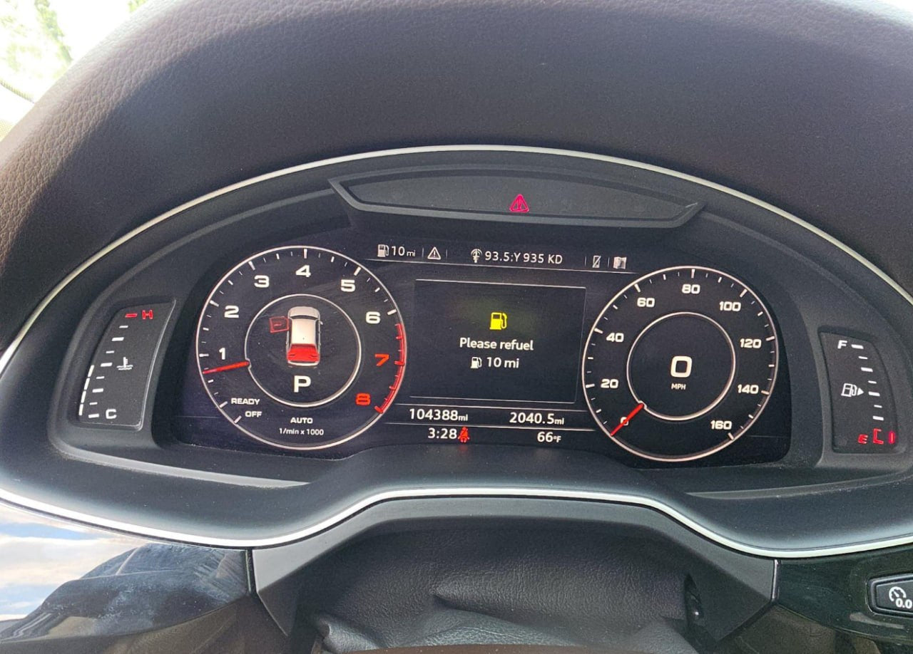 2018 AUDI Q7 PRESTIGE(ПНЕВМА)