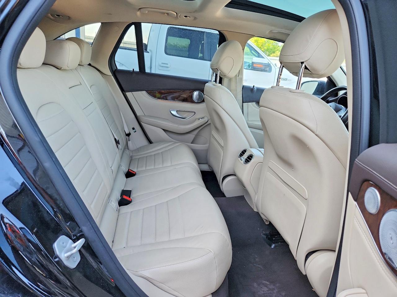 2016 MERCEDES-BENZ GLC 300 4MATIC