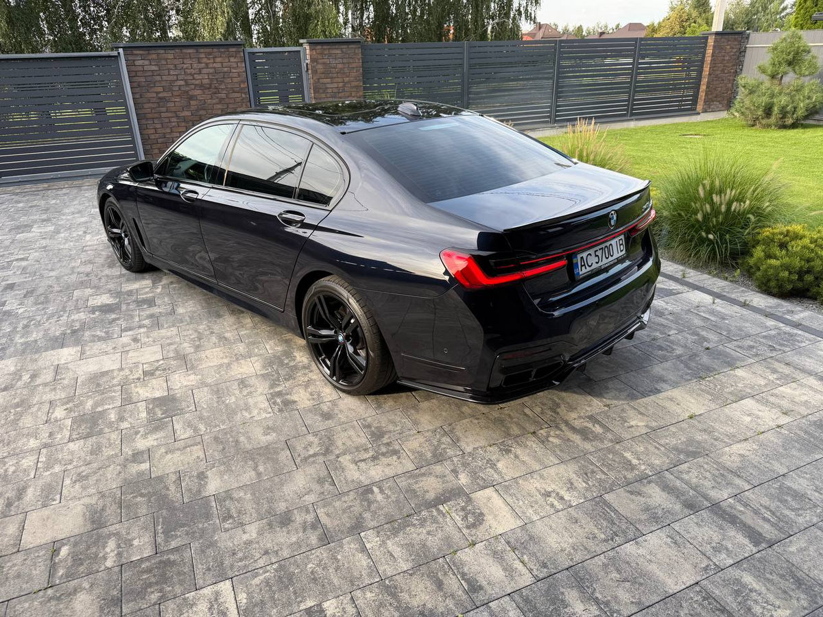 2016 BMW G12 740i M-SPORT