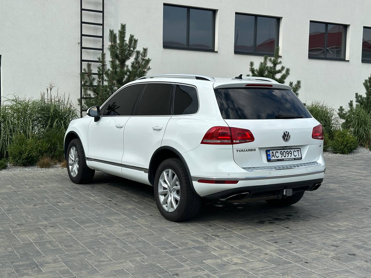 VOLKSWAGEN TOUAREG 2015