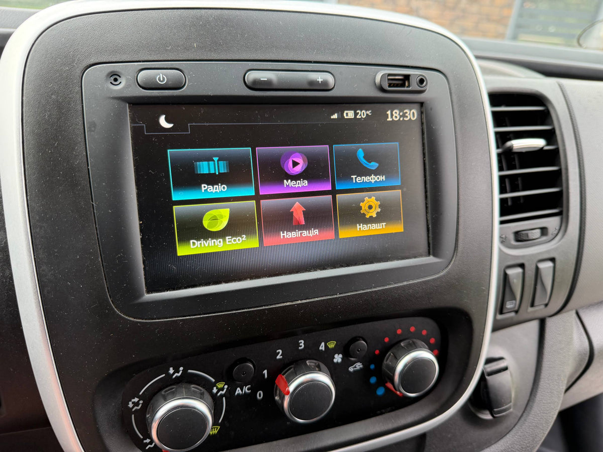 RENAULT TRAFIC