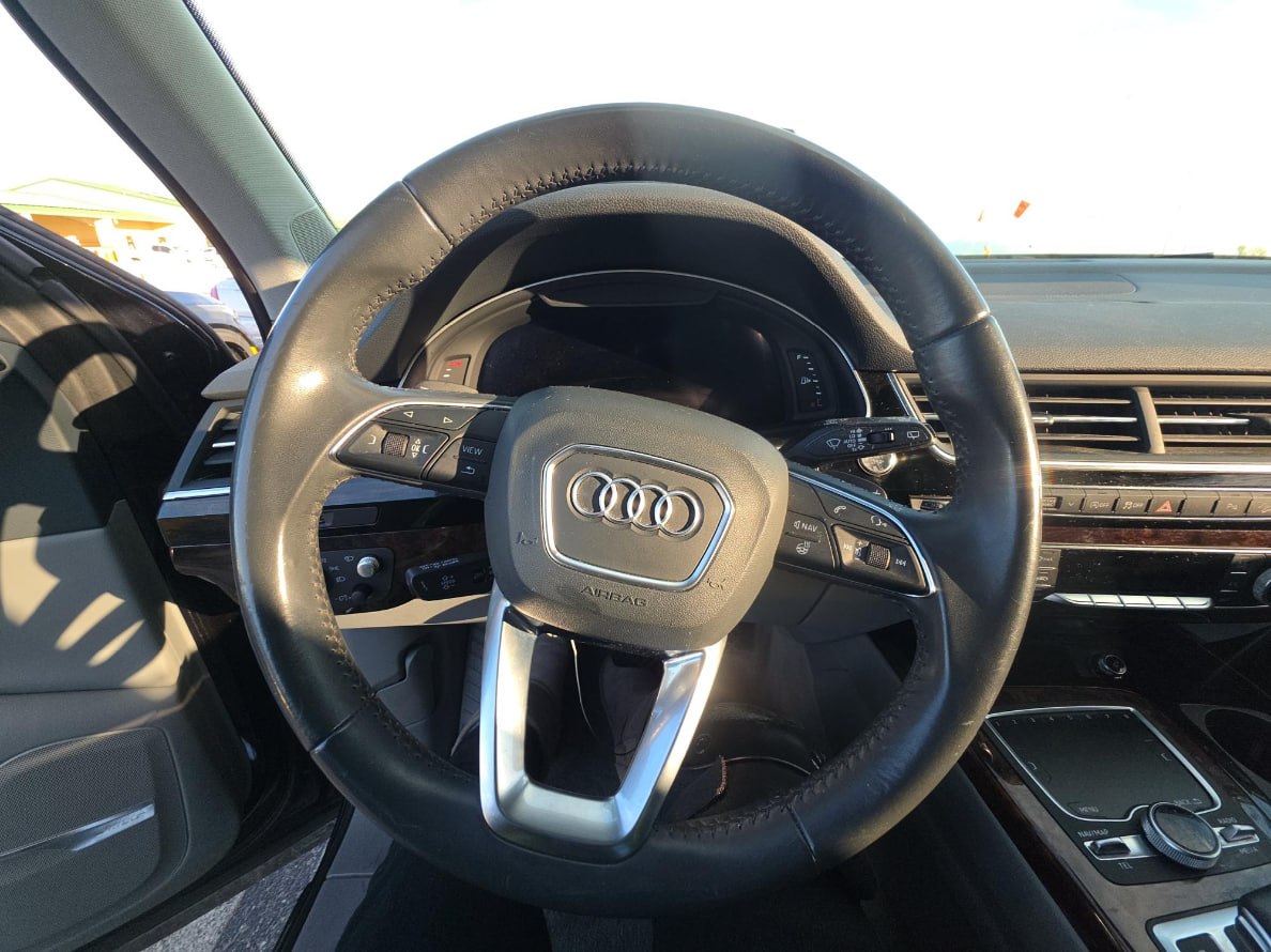 2018  AUDI Q7 PRESTIGE
