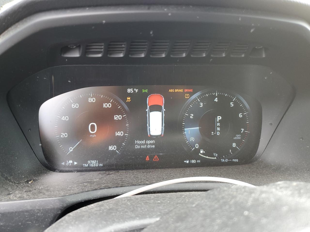 2016 VOLVO XC90 T6 MOMENTUM