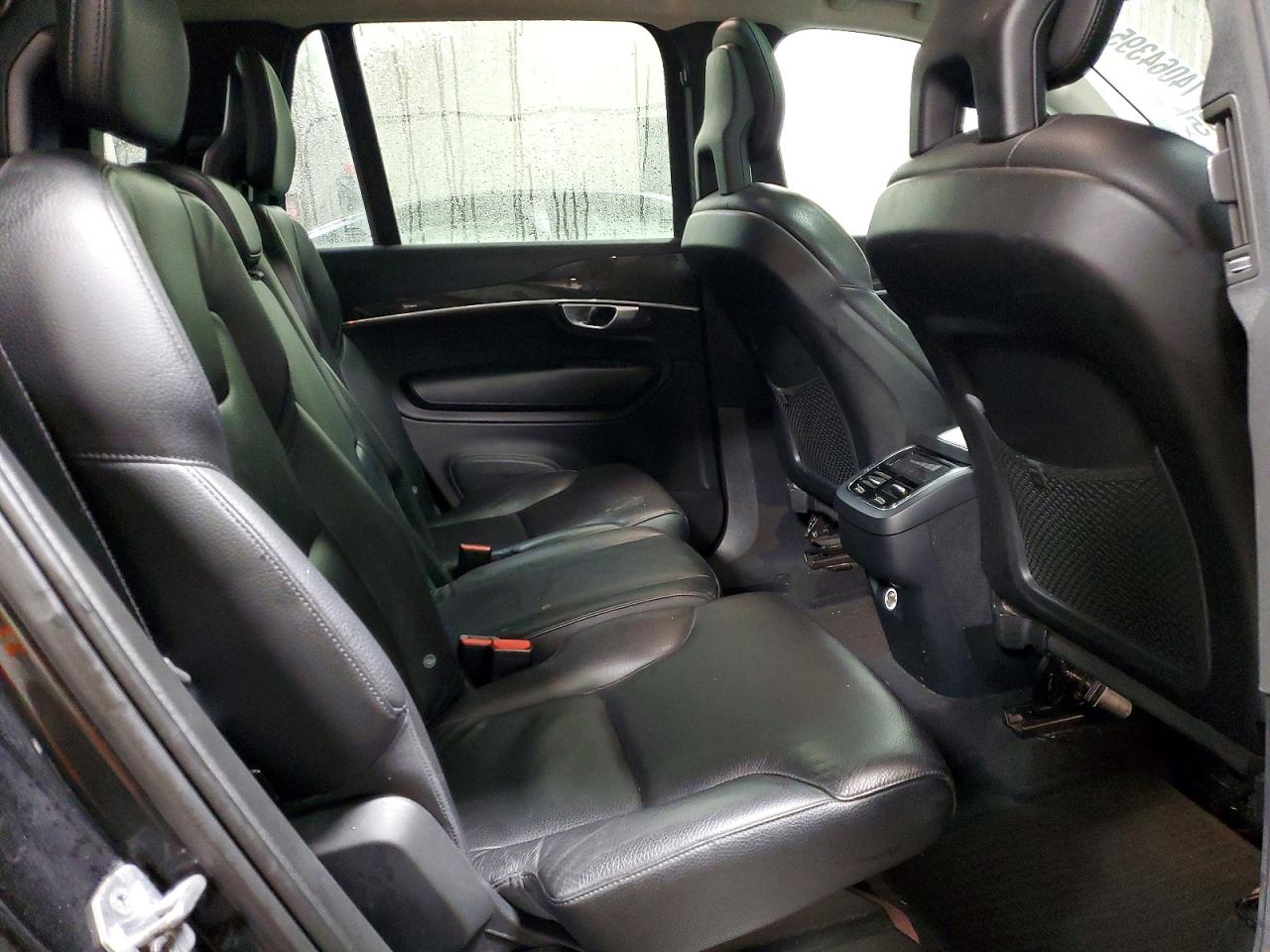 2018 VOLVO XC90 T6 MOMENTUM