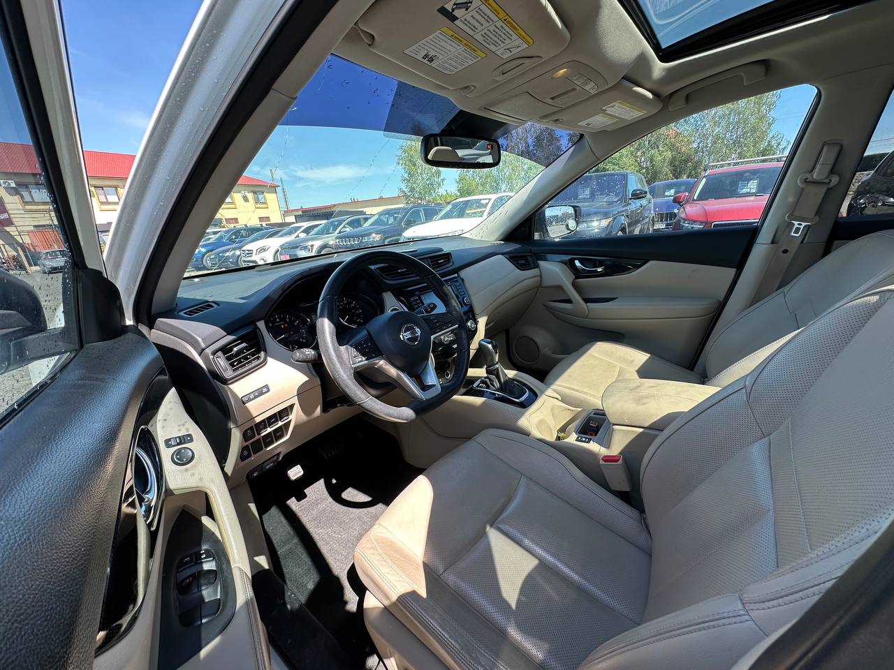 2017 NISSAN ROGUE SL