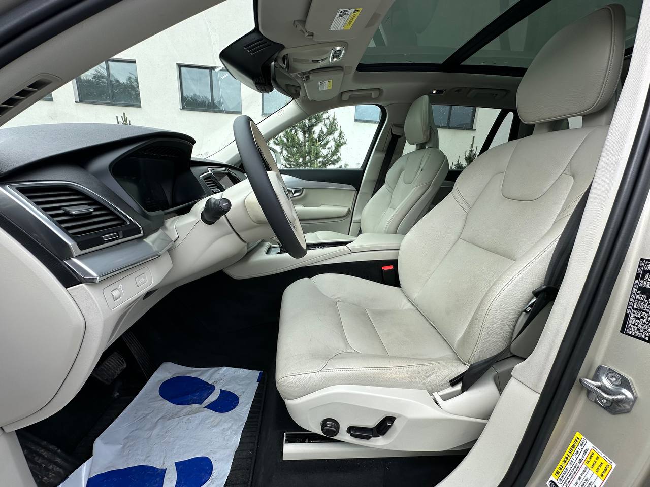 2016 VOLVO XC90 T5 AWD