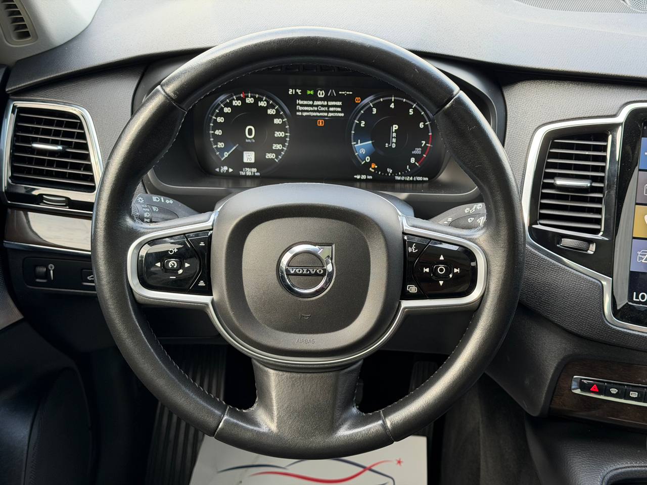 2018 VOLVO XC90 T6