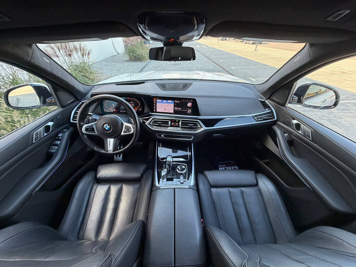 2019 BMW X7 40i M-SPORT